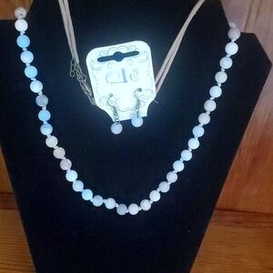 OLE natural stones and leather necklace